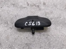 Форсунка омывателя лобового стекла Volkswagen Jetta 6