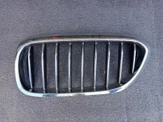 Решетка радиатора BMW 5
