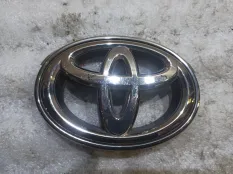 Эмблема Toyota Camry V50