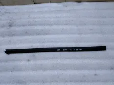 Уплотнительная резинка стекла Hyundai i40