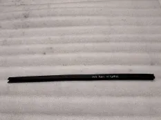 Уплотнительная резинка стекла Hyundai i40