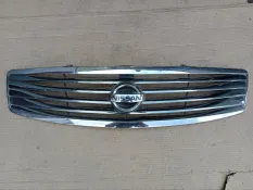 Решетка радиатора Nissan Skyline