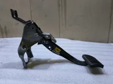 Педаль тормоза Hyundai i40