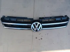 Решетка радиатора Volkswagen Touareg
