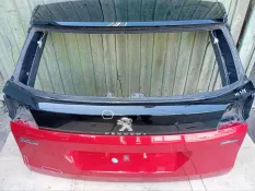 Крышка багажника Peugeot 3008