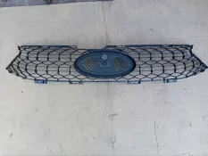 Решетка радиатора Lada Vesta