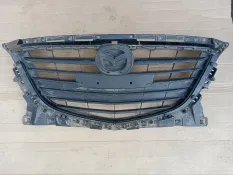 Решетка радиатора Mazda 3