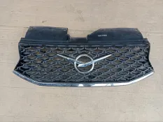 Решетка радиатора УАЗ Патриот