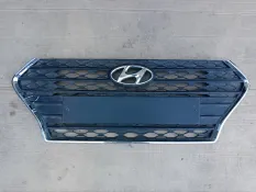 Решетка радиатора Hyundai Solaris 2
