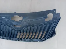 Решетка радиатора Skoda Rapid