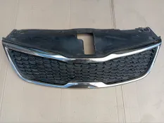 Решетка радиатора Kia Rio 3