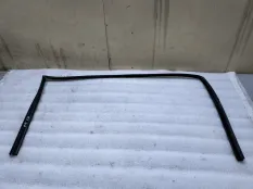 Уплотнитель двери Hyundai i40