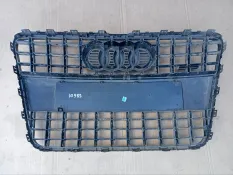 Решетка радиатора Audi Q7