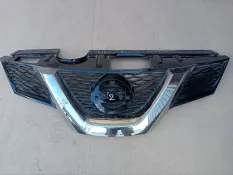 Решетка радиатора Nissan X-Trail