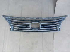 Решетка радиатора Lexus Rx350