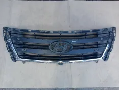 Решетка радиатора Hyundai Grand Starex