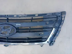 Решетка радиатора Hyundai Grand Starex