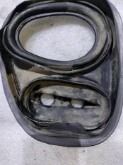 Уплотнитель Volkswagen Jetta 6