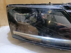 Фара правая Skoda Octavia A7