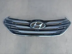 Решетка радиатора Hyundai Grand Santa Fe 3