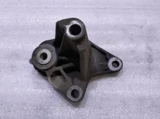 Кронштейн КПП Ford Focus 3