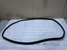 Уплотнительная резинка крышки багажника Hyundai Accent 2