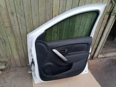 Дверь Renault Logan 2