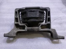 Подушка двигателя Ford Focus 3