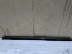 Уплотнитель стекла двери Ford Focus 3