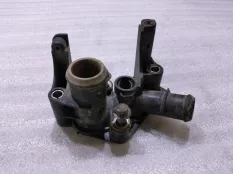 Фланец системы охлаждения Ford Focus 3