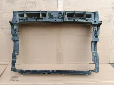 Рамка радиатора Volkswagen Tiguan 2