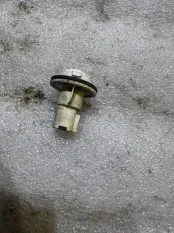 Цоколь в поворотник Nissan Almera