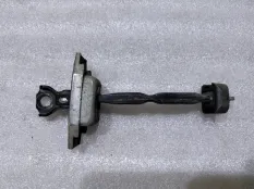 Ограничитель двери Toyota Camry XV40