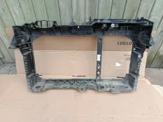 Рамка радиатора Ford Fiesta