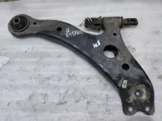 Рычаг подвески нижний Toyota Camry XV40