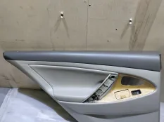 Обшивка двери Toyota Camry XV40
