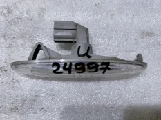 Повторитель поворота в крыло Toyota Camry XV40