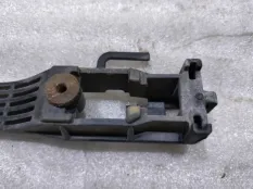 Кронштейн ручки двери Toyota Camry XV40