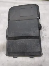 Крышка аккумулятора Ford Focus