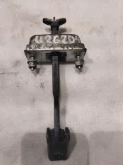 Ограничитель двери Ford Focus