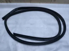 Уплотнитель двери Ford Focus