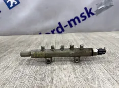 Топливная рампа Mitsubishi Pajero Sport 4M41U 2010