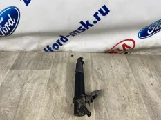 Форсунка омывателя фар правая Mercedes-Benz W211