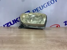 Фара передняя правая TOYOTA RAV4 2003г