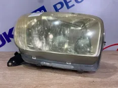 Фара передняя правая TOYOTA RAV4 2003г