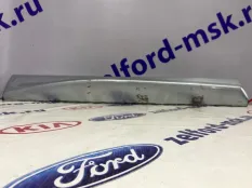 Накладка на дверь передняя левая Land Rover Range