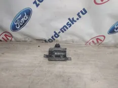 Блок управления бензонасосом FORD S-Max 2013г