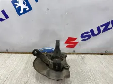 Кулак поворотный передний левый Mitsubishi