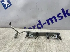 Топливная рампа Nissan NOTE HR16DE 2007