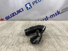 Патрубок дроссельной заслонки левый INFINITI FX37